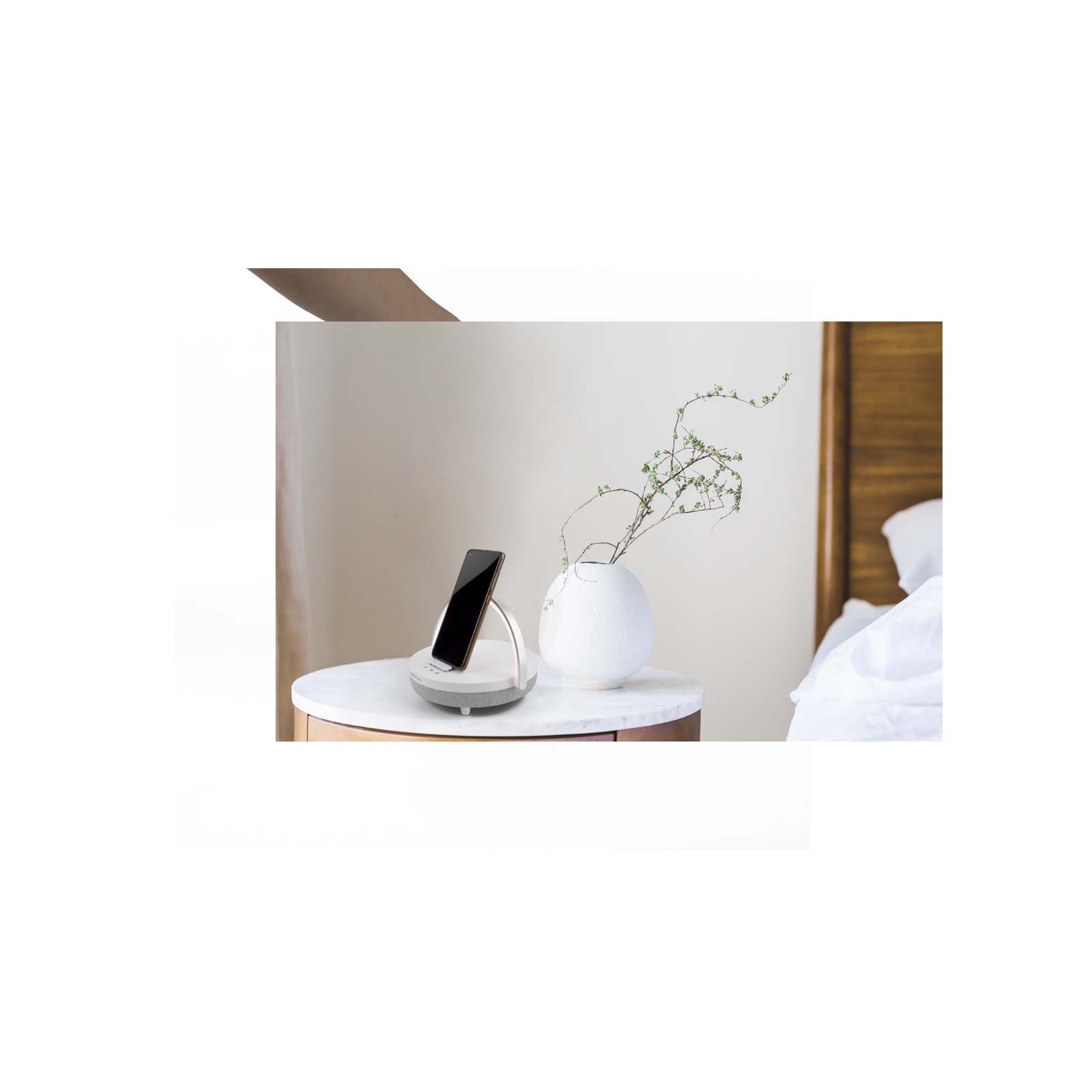 Prixton 10W 4-in-1 Bluetooth®-Lautsprecher mit LED-Licht und kabelloser Ladestation