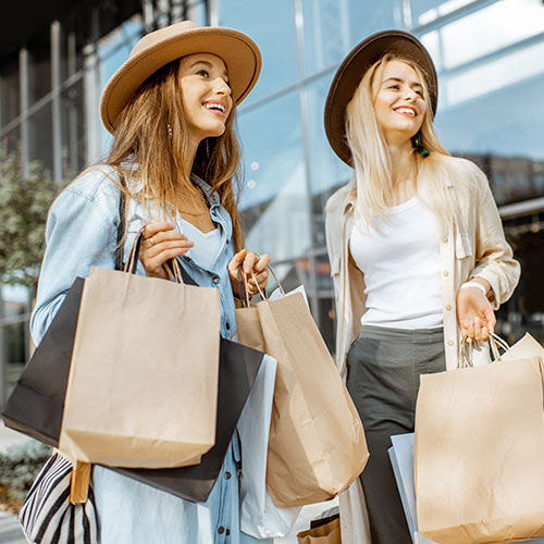 Steigern Sie Ihr Geschäft mit Papiertüten, die mit Ihrem Logo versehen werden.