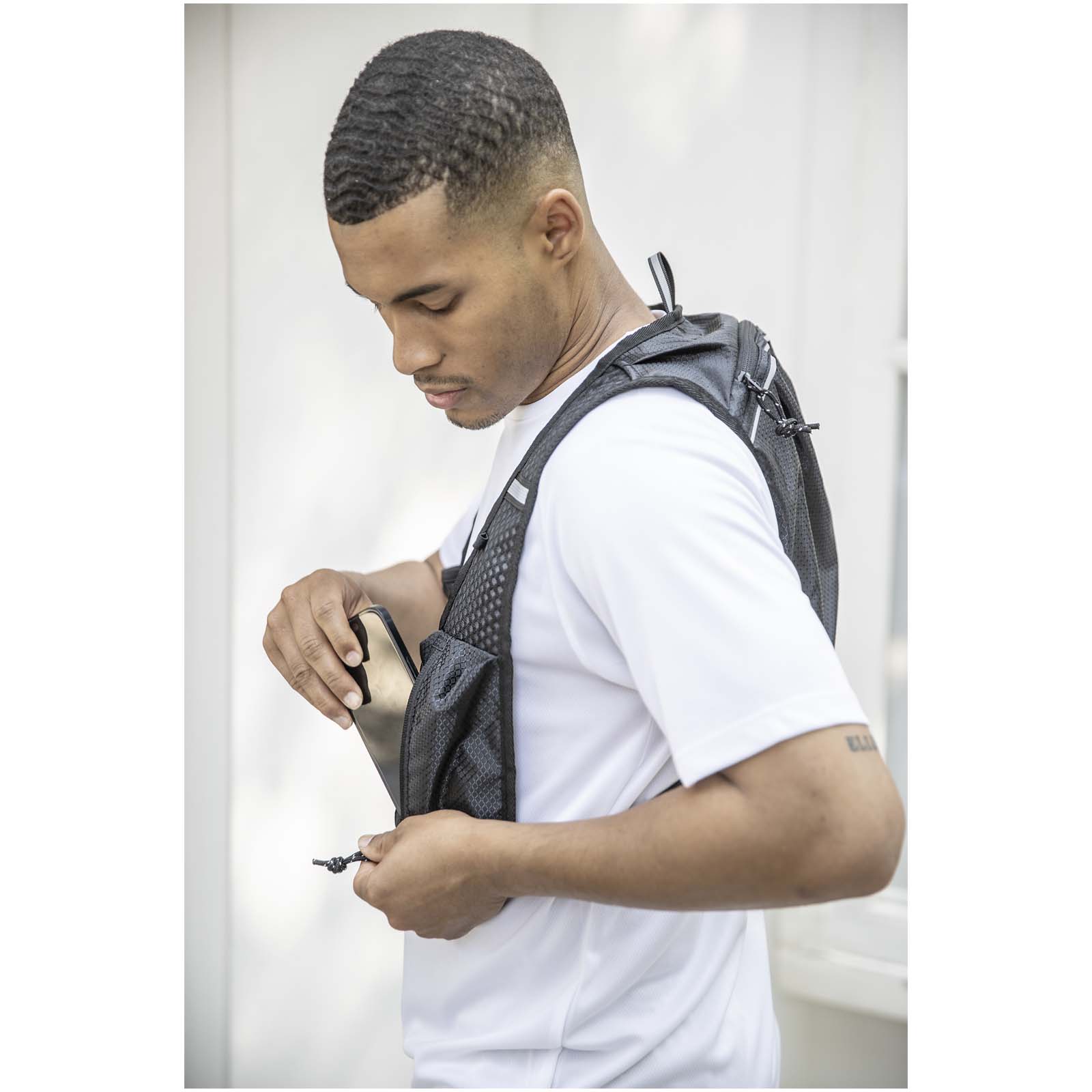 Nomad GRS-recycelte Laufweste mit Trinkfunktion 5 L